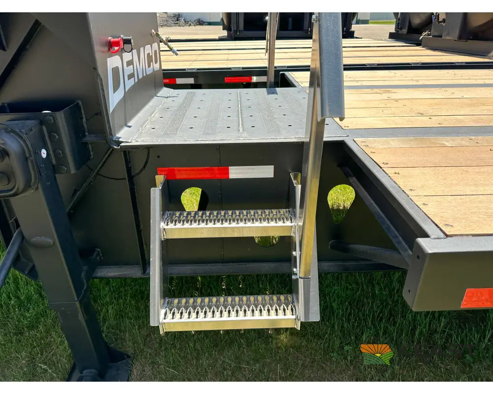 Demco 48’ Sprayer Liquid Tender Trailer Dual 3,250 Gal Tanks 21’ Deck Space Liquid Tender Trailers