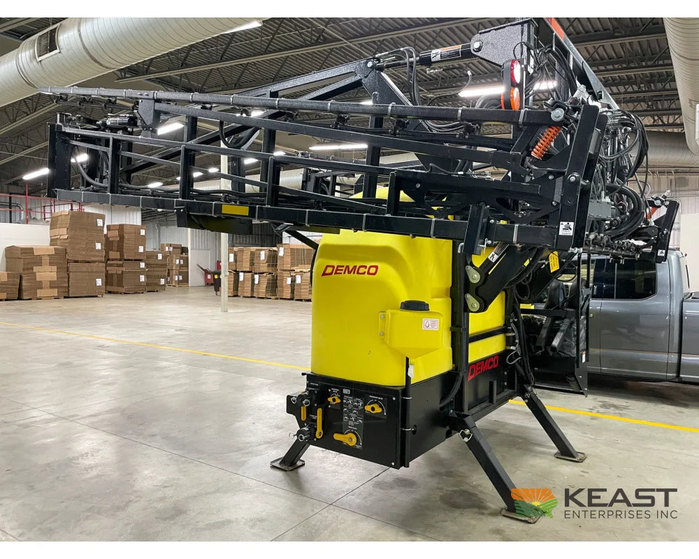 Demco RM600 Rear Mount 600 Gallon Sprayer 60’ Boom Ace Pump TeeJet 845 w/ GPS Speed Sprayers