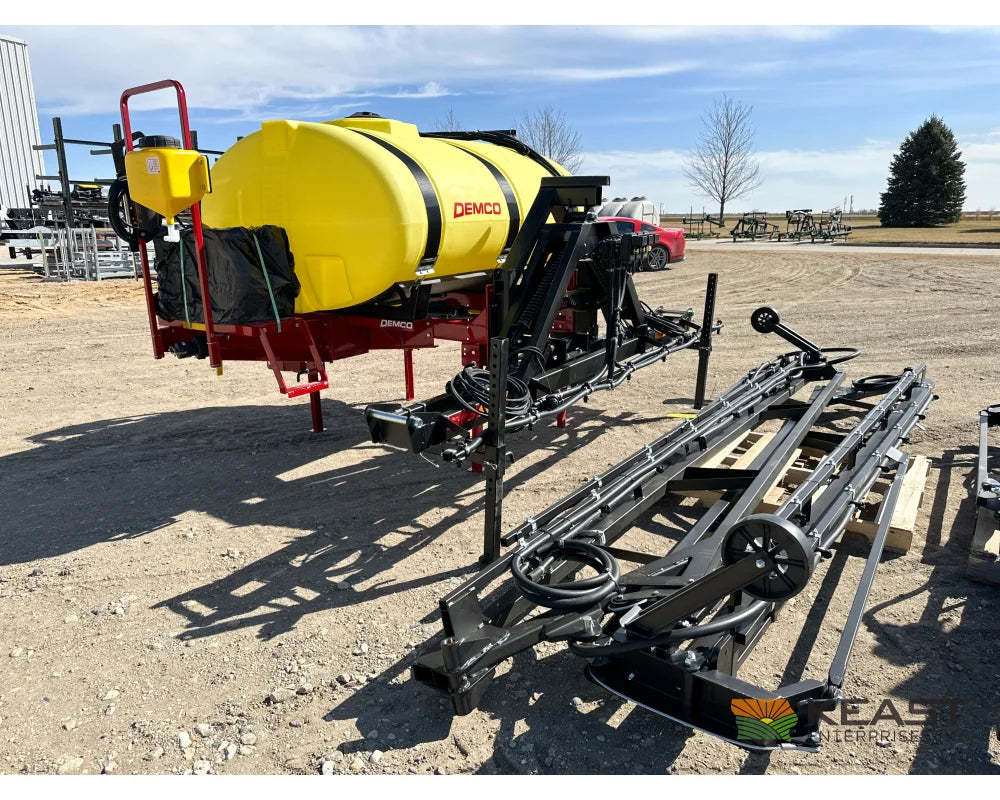 Demco RMLE 500 Rear Mount 500 Gallon Sprayer 45’ Boom Hypro Pump TeeJet 845 w/ GPS Speed Sprayers