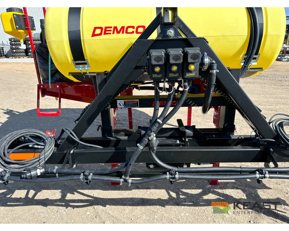 Demco RMLE 500 Rear Mount 500 Gallon Sprayer 45’ Boom Hypro Pump TeeJet 845 w/ GPS Speed Sprayers