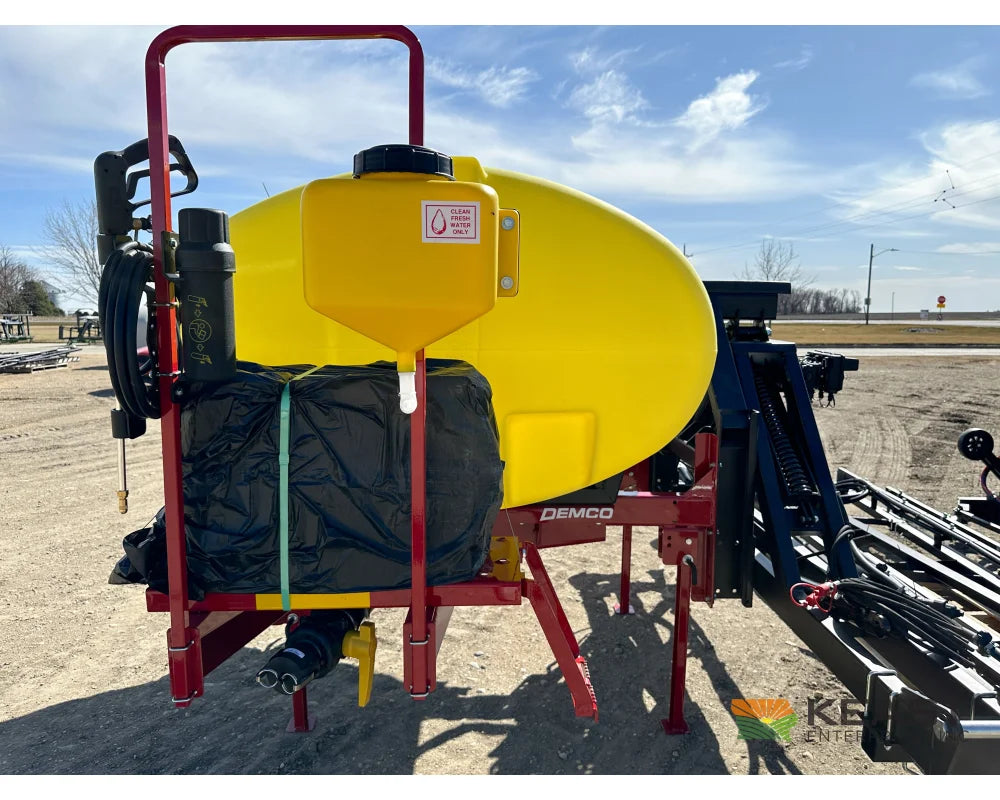 Demco RMLE 500 Rear Mount 500 Gallon Sprayer 45’ Boom Hypro Pump TeeJet 845 w/ GPS Speed Sprayers