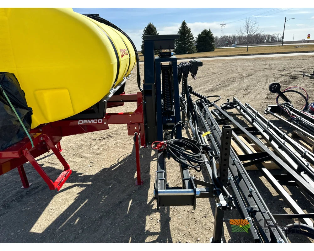 Demco RMLE 500 Rear Mount 500 Gallon Sprayer 45’ Boom Hypro Pump TeeJet 845 w/ GPS Speed Sprayers