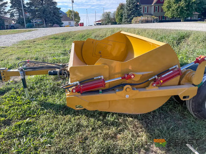Durabilt DP84HCDB 4.5 Yard Dirt Pan Scraper - 4.5 yd Capacity 84’’ Width Dirt Pans