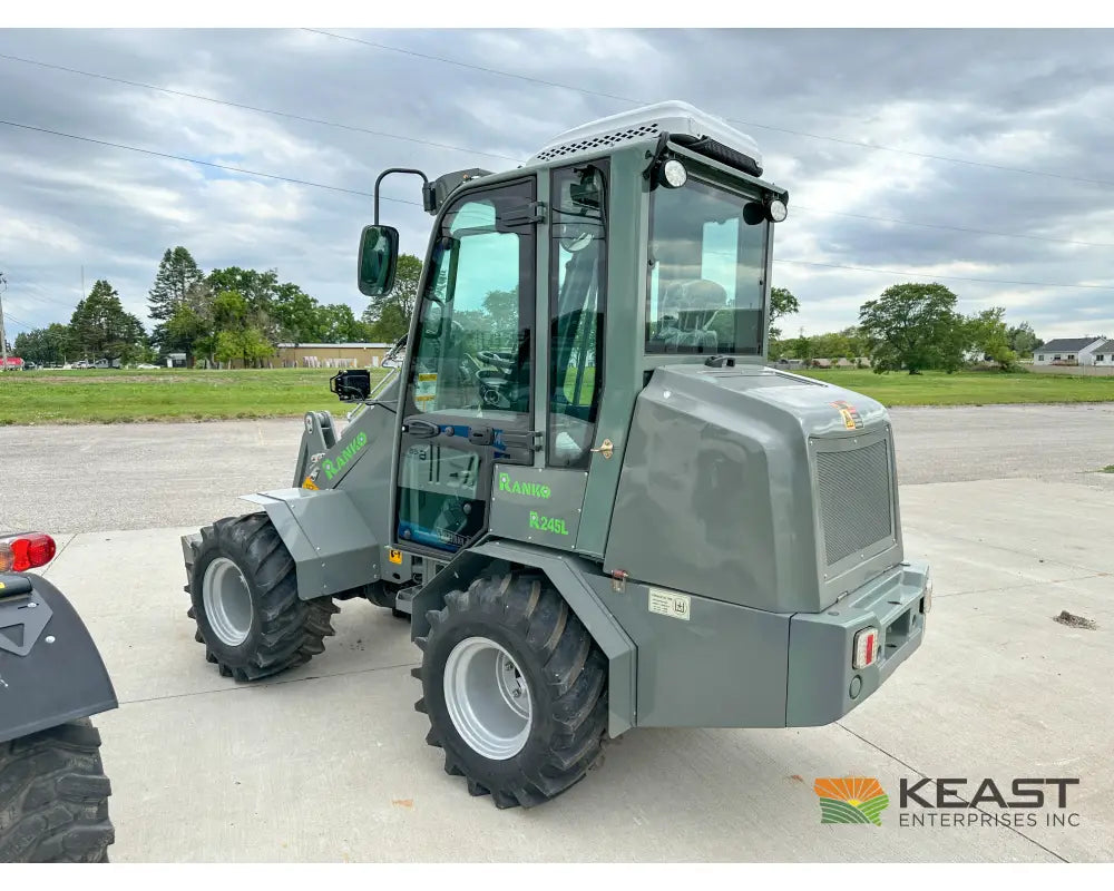 Erixon Ranko 245L Wheel Loader - 35 hp Kubota Engine 2,650 lb Lift Capacity Hydrostat Wheel Loaders