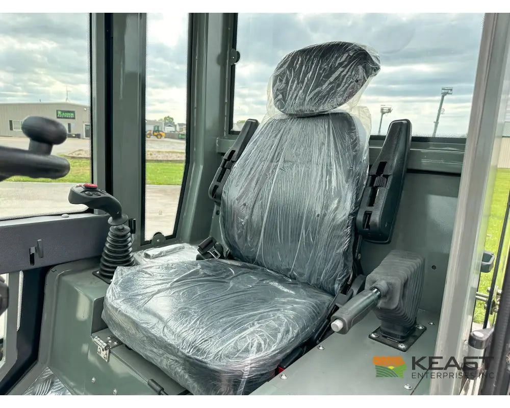 Erixon Ranko 245L Wheel Loader - 35 hp Kubota Engine 2,650 lb Lift Capacity Hydrostat Wheel Loaders