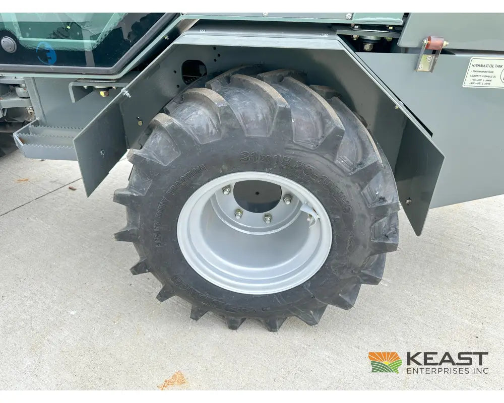 Erixon Ranko 245L Wheel Loader - 35 hp Kubota Engine 2,650 lb Lift Capacity Hydrostat Wheel Loaders