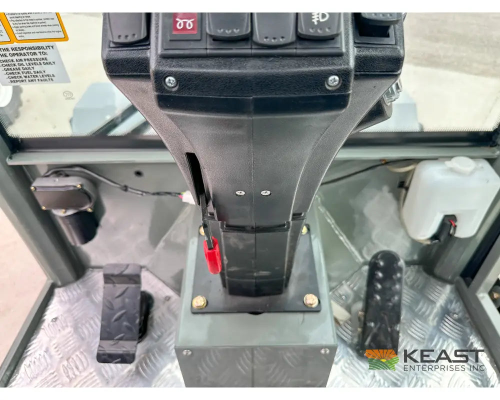 Erixon Ranko 245L Wheel Loader - 35 hp Kubota Engine 2,650 lb Lift Capacity Hydrostat Wheel Loaders