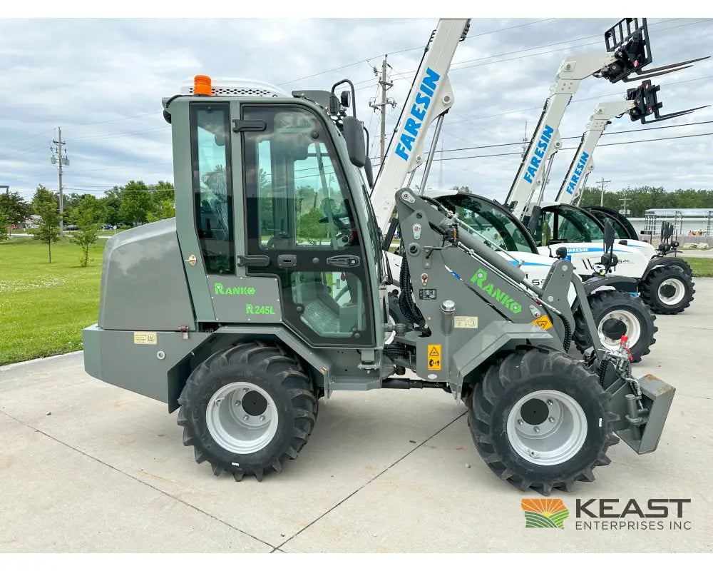 Erixon Ranko 245L Wheel Loader - 35 hp Kubota Engine 2,650 lb Lift Capacity Hydrostat Wheel Loaders