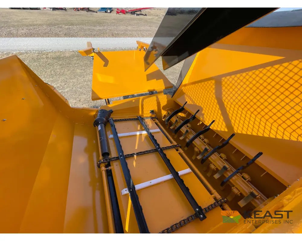 Fair 7830TD Bale Processor Integrated Fan and Blower Bale Processors
