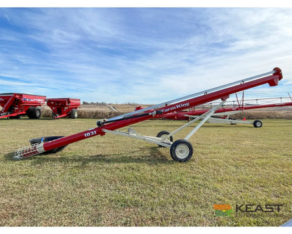 Farm King 1031 Auger - 10’’ x 31’ Cage Style Intake Augers