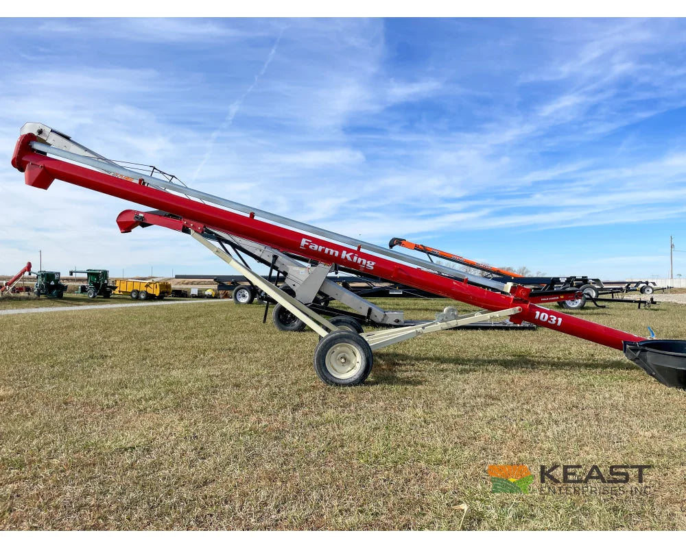 Farm King 1031 Auger - 10’’ x 31’ Cage Style Intake Augers