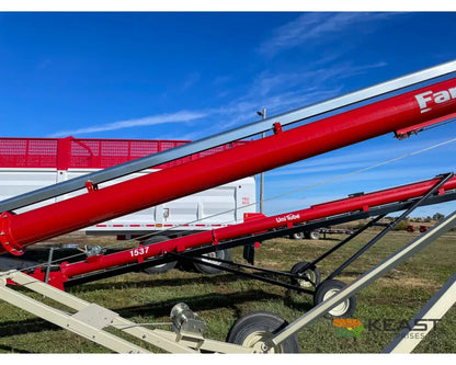Farm King 1036 Auger 10’’ x 36’ Cage Style Intake Augers