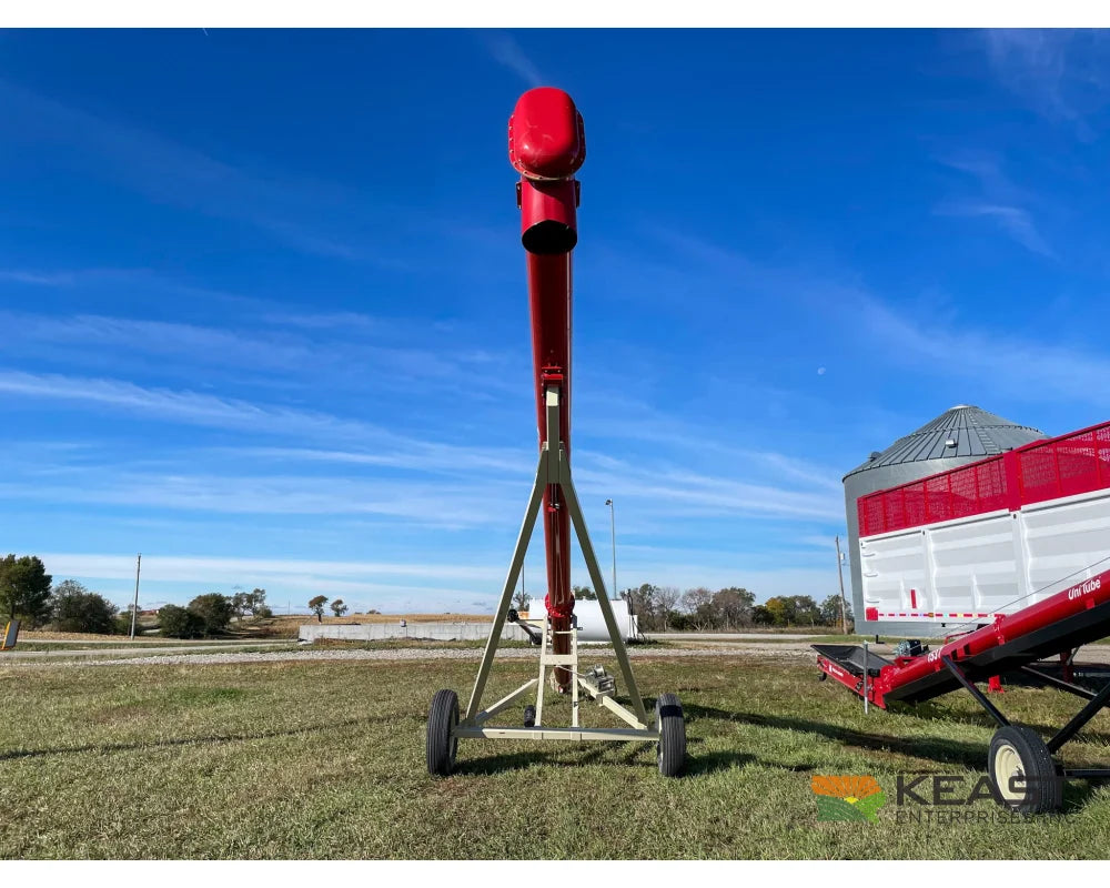 Farm King 1036 Auger 10’’ x 36’ Cage Style Intake Augers