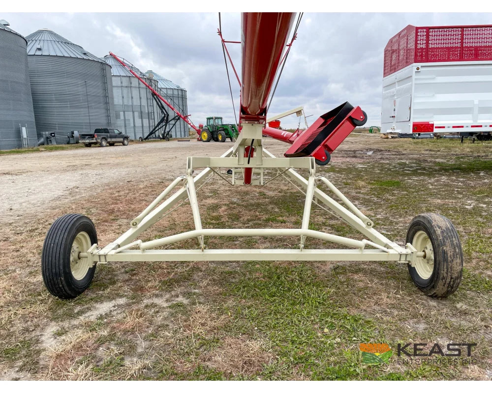 Farm King 1060 Auger 10’’ x 60’ Manual Swingaway Intake Scissor Lift Augers
