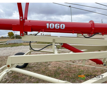 Farm King 1060 Auger 10’’ x 60’ Manual Swingaway Intake Scissor Lift Augers