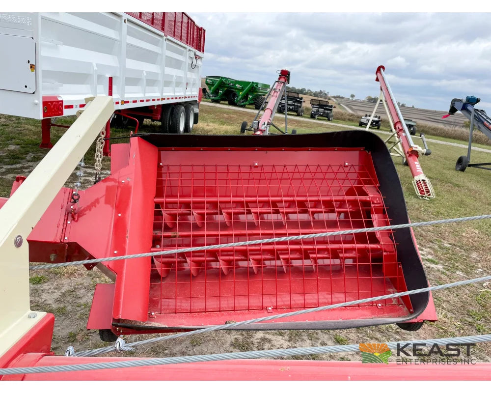 Farm King 1060 Auger 10’’ x 60’ Manual Swingaway Intake Scissor Lift Augers