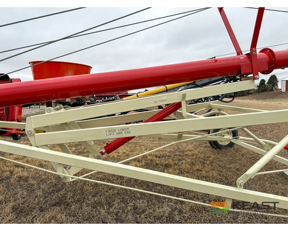 Farm King 1070 Auger - 10’’ x 70’ Manual Swingaway Intake Scissor Lift Augers