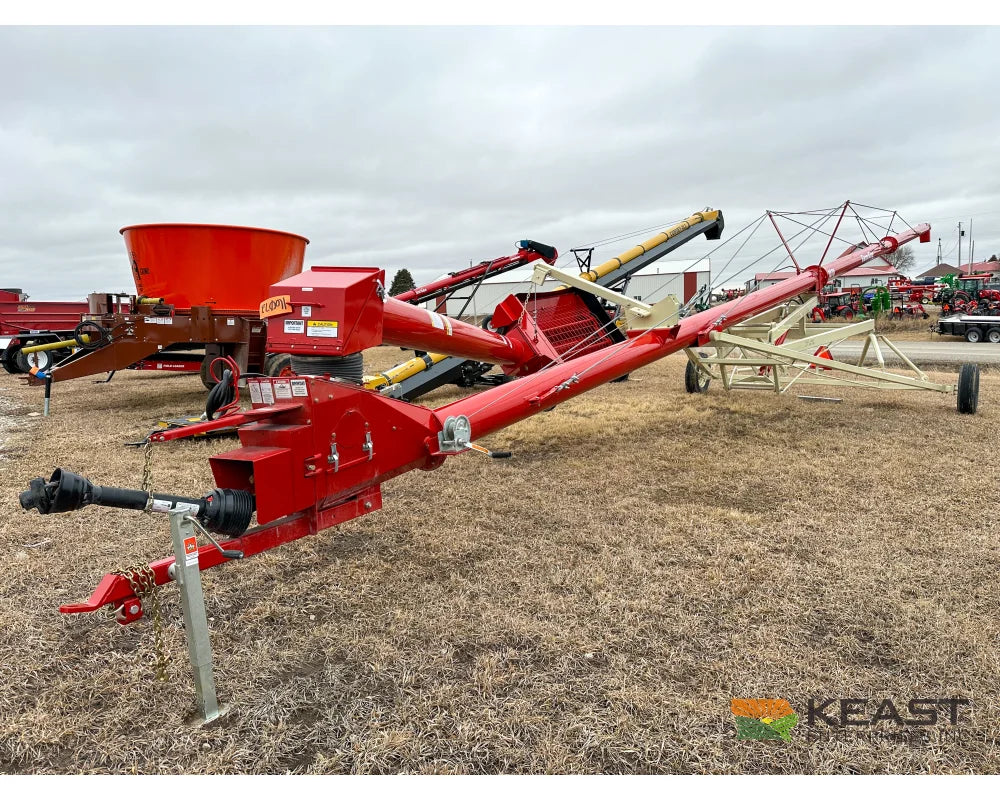 Farm King 1070 Auger - 10’’ x 70’ Manual Swingaway Intake Scissor Lift Augers