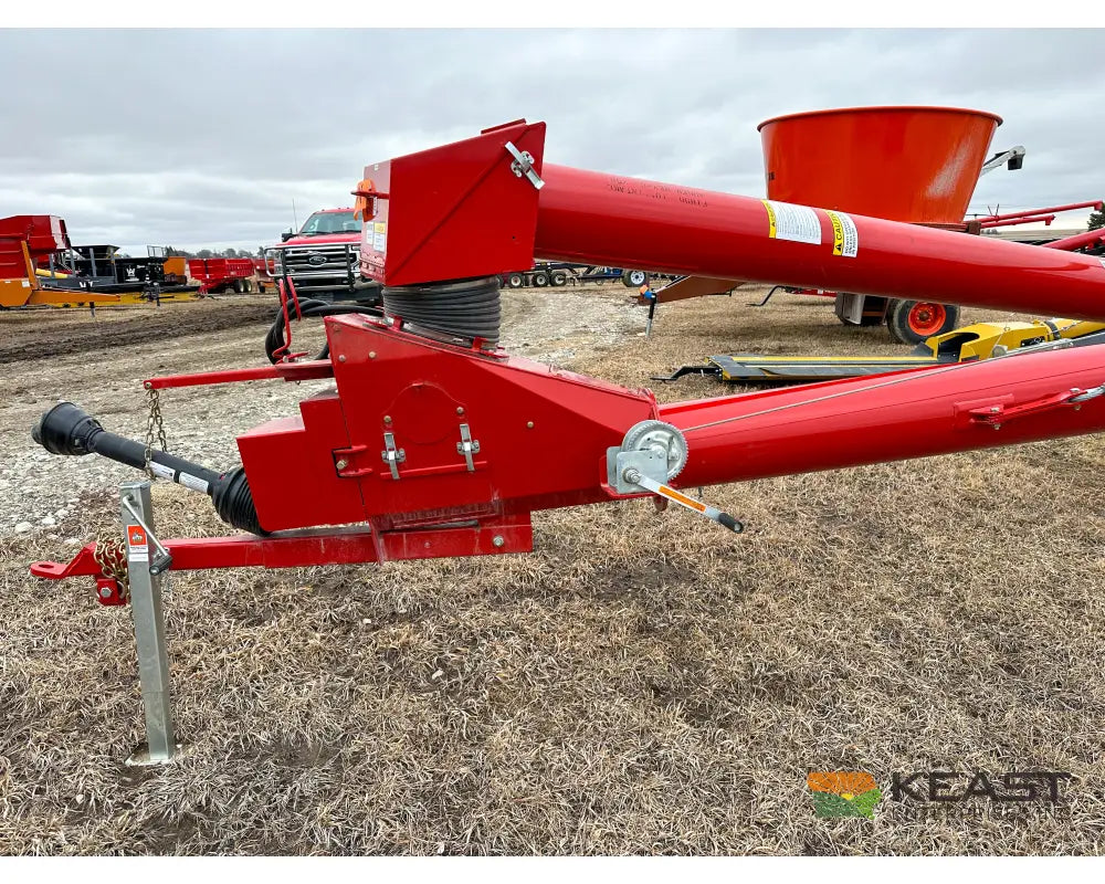Farm King 1070 Auger - 10’’ x 70’ Manual Swingaway Intake Scissor Lift Augers