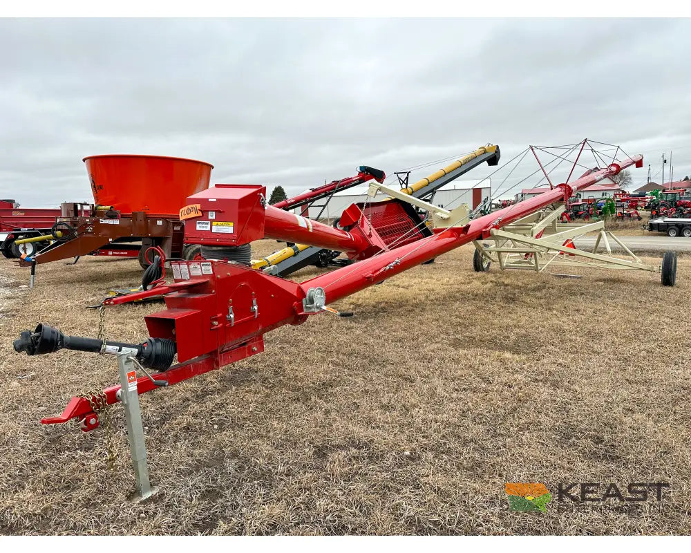 Farm King 1070 Auger - 10’’ x 70’ Manual Swingaway Intake Scissor Lift Augers