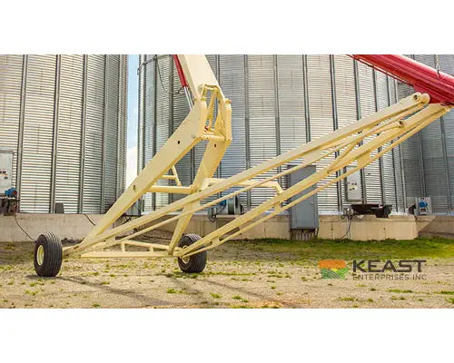 Farm King 1080 Auger 10’’ x 80’ Manual Swingaway Intake Scissor Lift Augers