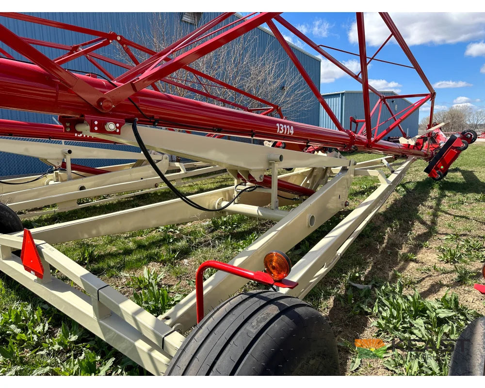 Farm King 13114 Auger 13’’ x 114’ Swingaway Intake Scissor Lift Augers
