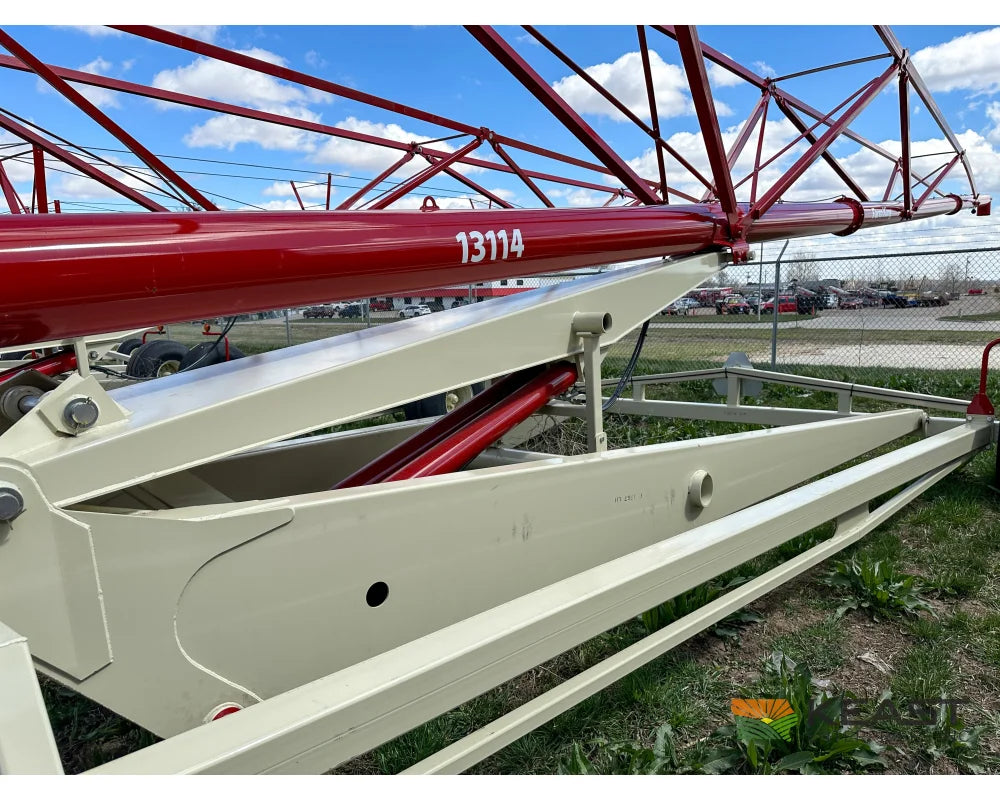 Farm King 13114 Auger 13’’ x 114’ Swingaway Intake Scissor Lift Augers