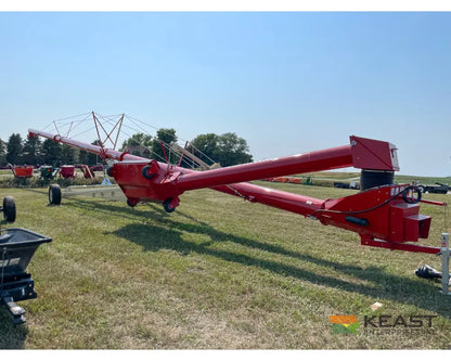 Farm King 1385 Auger - 13’’ x 85’ Swingaway Intake Scissor Lift Augers