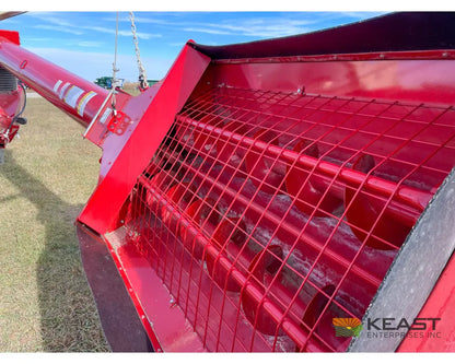 Farm King 1395 Auger - 13’’ x 95’ Swingaway Intake Scissor Lift Augers
