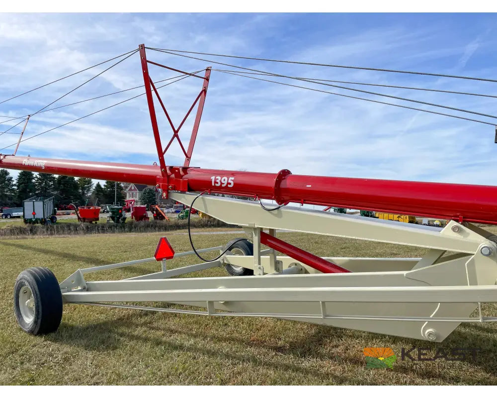 Farm King 1395 Auger - 13’’ x 95’ Swingaway Intake Scissor Lift Augers