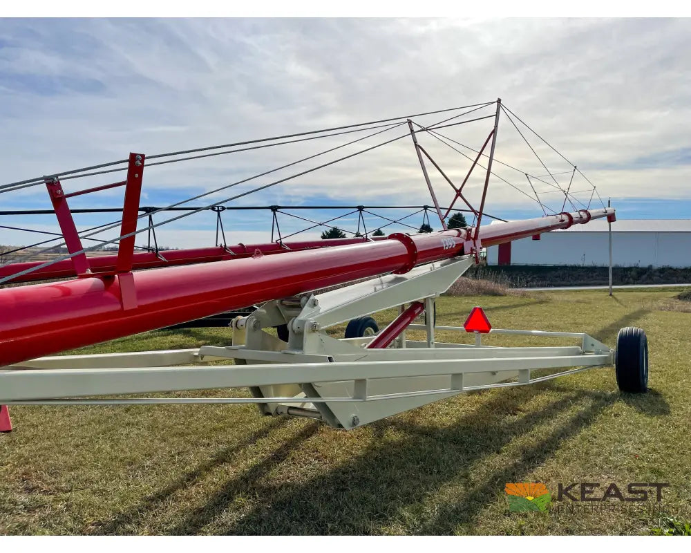 Farm King 1395 Auger - 13’’ x 95’ Swingaway Intake Scissor Lift Augers
