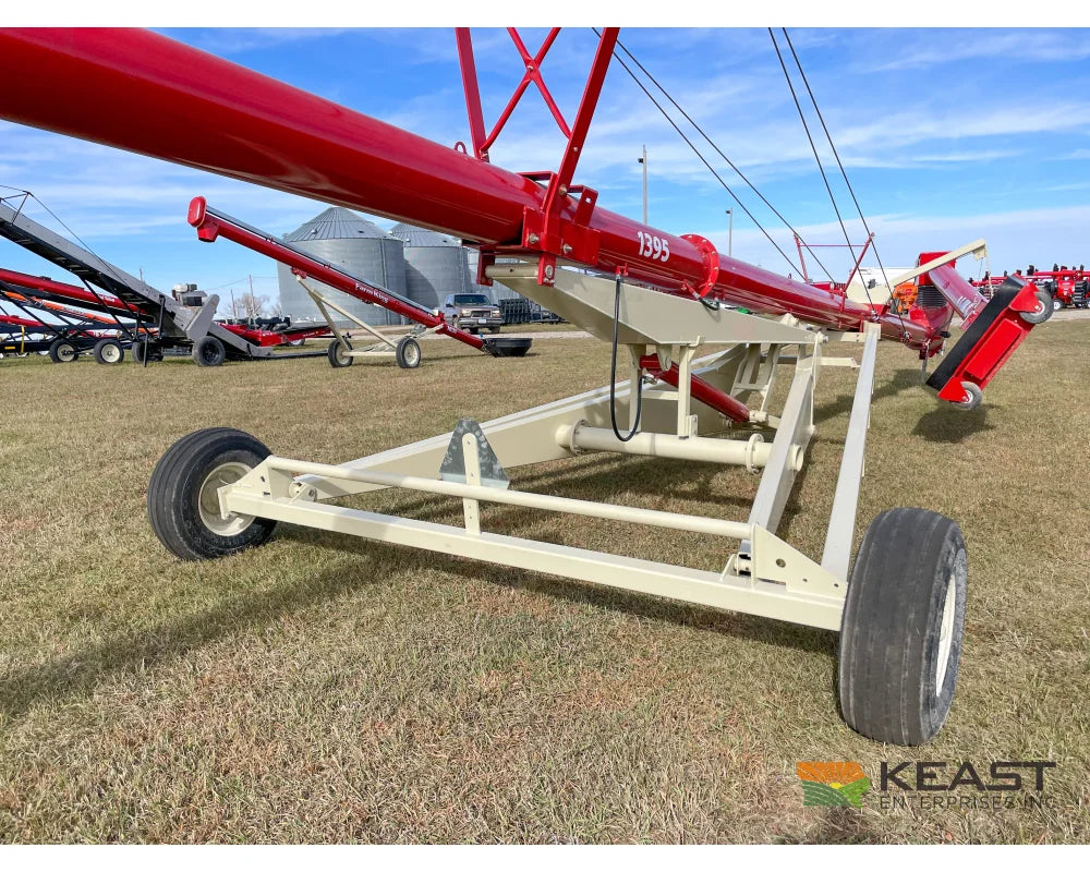 Farm King 1395 Auger - 13’’ x 95’ Swingaway Intake Scissor Lift Augers