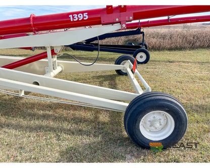 Farm King 1395 Auger - 13’’ x 95’ Swingaway Intake Scissor Lift Augers