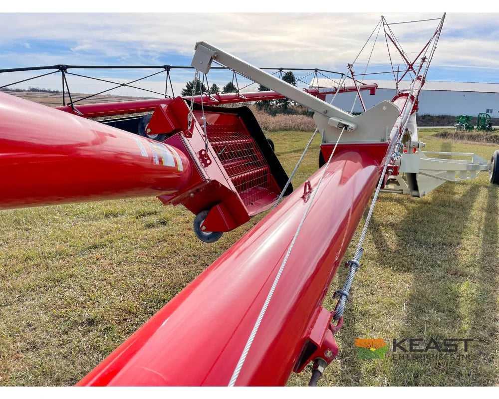 Farm King 1395 Auger - 13’’ x 95’ Swingaway Intake Scissor Lift Augers