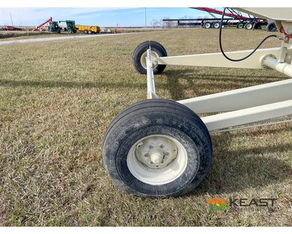 Farm King 1395 Auger - 13’’ x 95’ Swingaway Intake Scissor Lift Augers