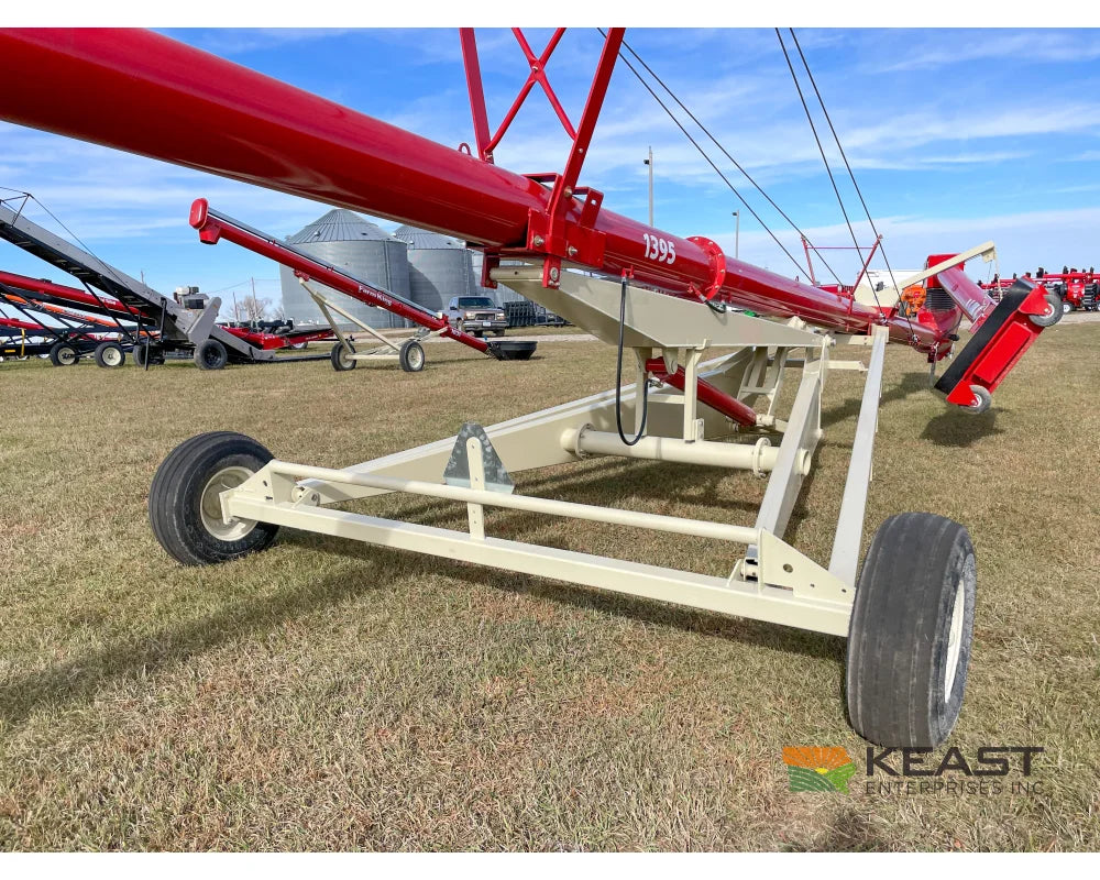 Farm King 1395 Auger - 13’’ x 95’ Swingaway Intake Scissor Lift Augers