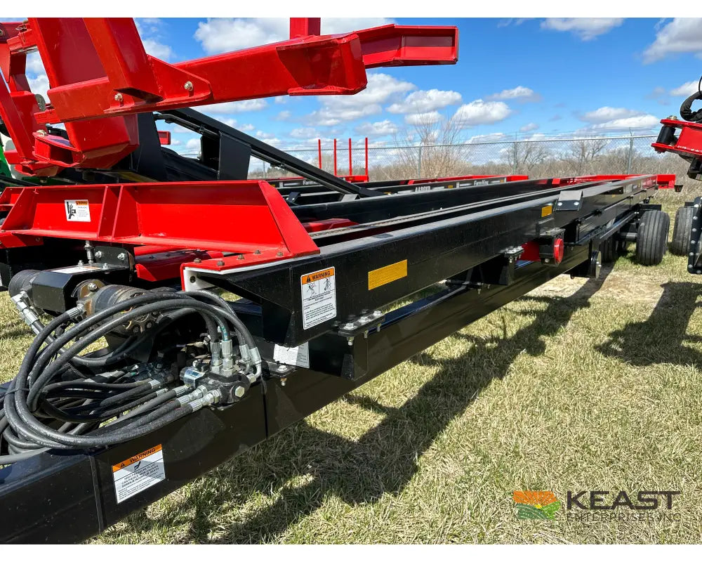 Farm King 4480XD Square Bale Carrier - Up to 24 Bale Capacity Self Loading Arm Feed Wagons
