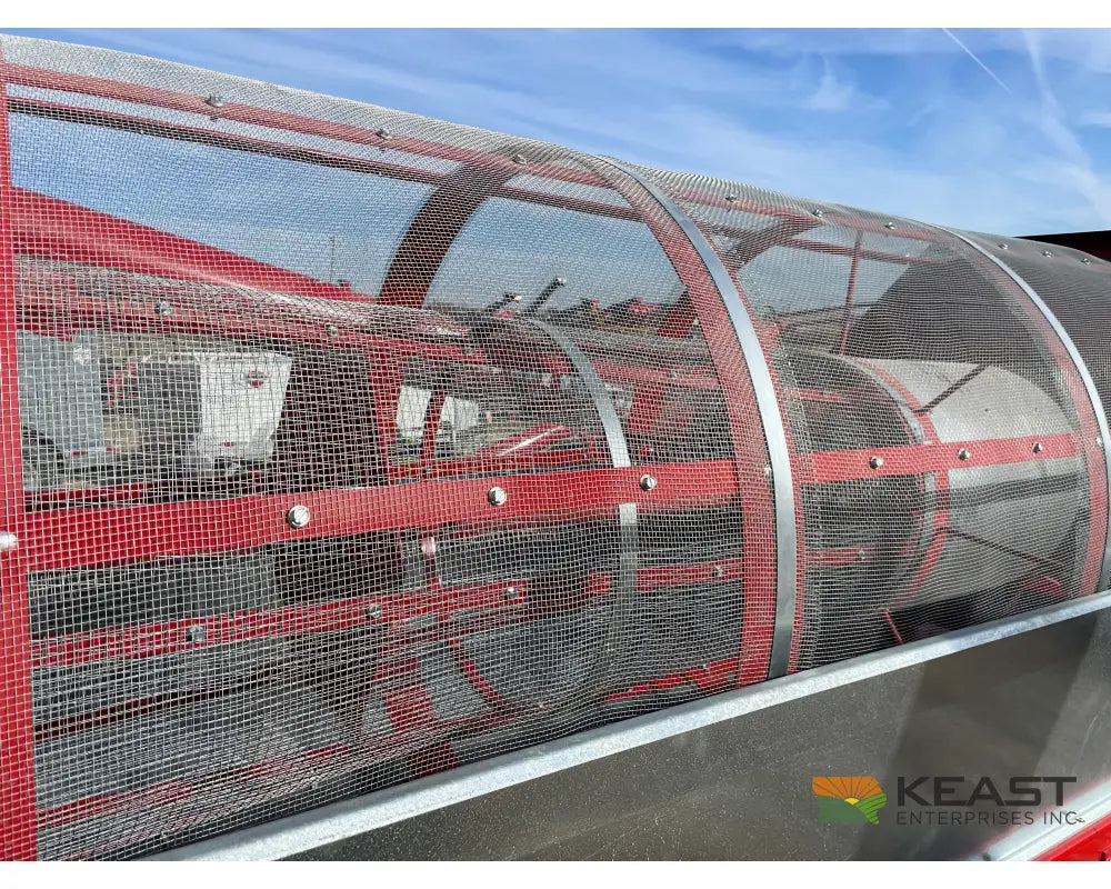 Farm King 482 Grain Cleaner Up to 1,900 BPH Capacity Integrated Screens Gas Engine Grain Cleaner