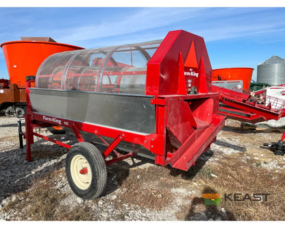 Farm King 482 Grain Cleaner Up to 1,900 BPH Capacity Integrated Screens Gas Engine Grain Cleaner