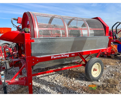 Farm King 482 Grain Cleaner Up to 1,900 BPH Capacity Integrated Screens Gas Engine Grain Cleaner