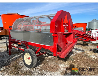 Farm King 482 Grain Cleaner Up to 1,900 BPH Capacity Integrated Screens Gas Engine Grain Cleaner