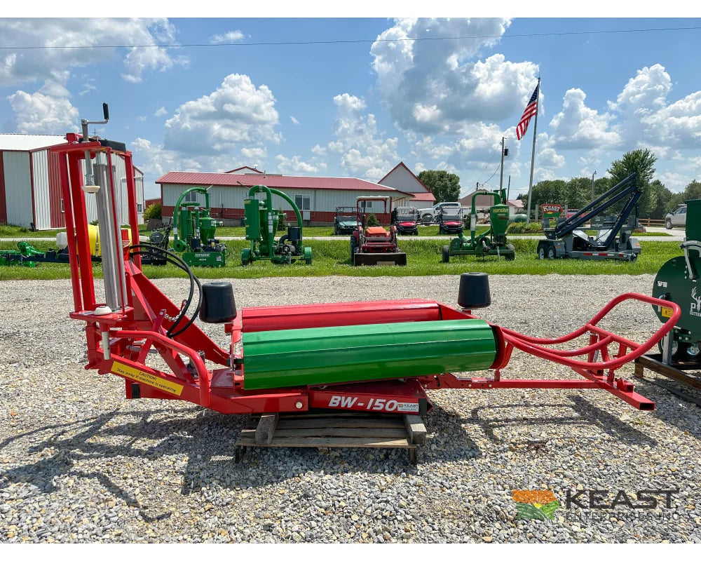 Farm King BW150 Bale Wrapper 3-Point Hitch 47’’ x 47’’ Bale Size Bale Wrappers