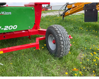Farm King BW200 Pull-Type Bale Wrapper 4’ x 4’ and 4’ x 5’ Bale Capacity Bale Wrappers