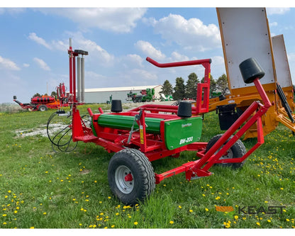Farm King BW200 Pull-Type Bale Wrapper 4’ x 4’ and 4’ x 5’ Bale Capacity Bale Wrappers