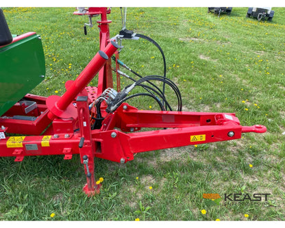 Farm King BW200 Pull-Type Bale Wrapper 4’ x 4’ and 4’ x 5’ Bale Capacity Bale Wrappers