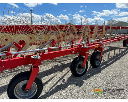 Farm King Easy Rake Superstar ERS16 / ERS18 / ERS20 16-20 Wheels 32’-38’ Working Width 9.2’ Transport Width Hay Rakes