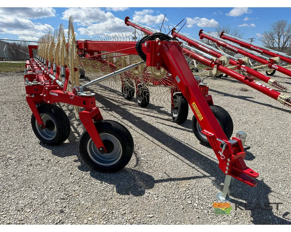 Farm King Easy Rake Superstar ERS16 / ERS18 / ERS20 16-20 Wheels 32’-38’ Working Width 9.2’ Transport Width Hay Rakes