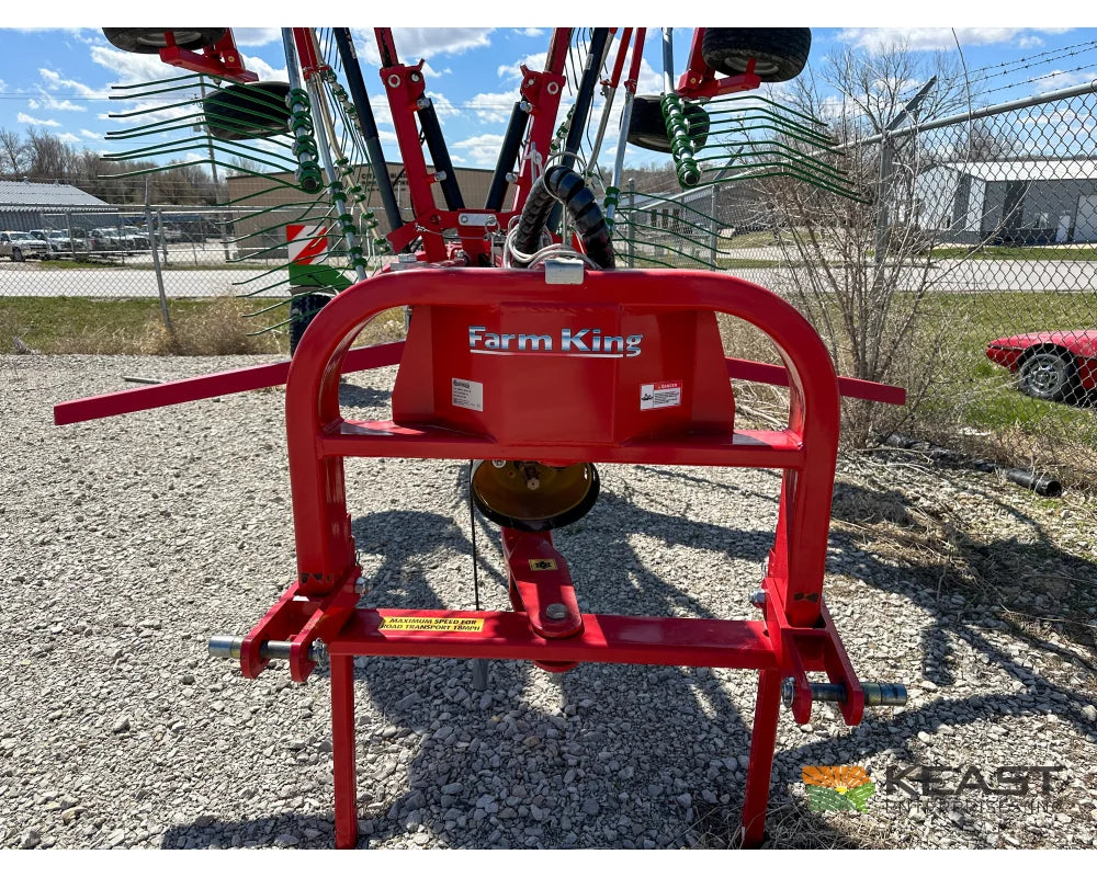 Farm King ENO780FK Twin Rotary Rake 23’–26.5’ Adjustable Working Width Hay Rakes