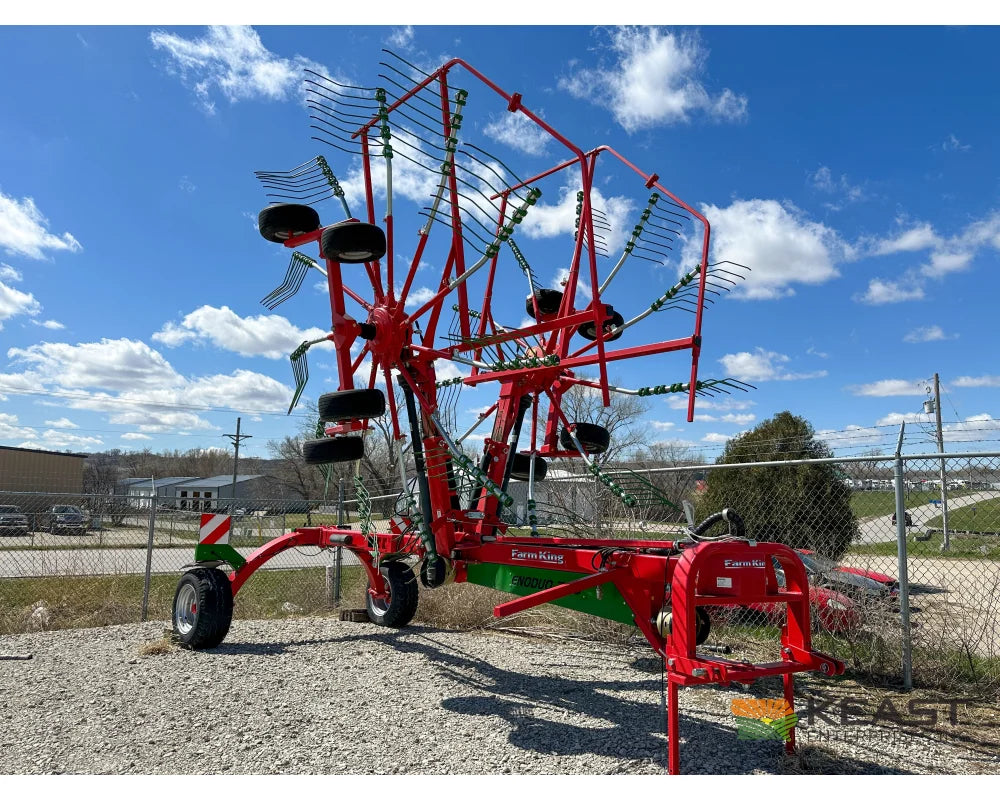 Farm King ENO780FK Twin Rotary Rake