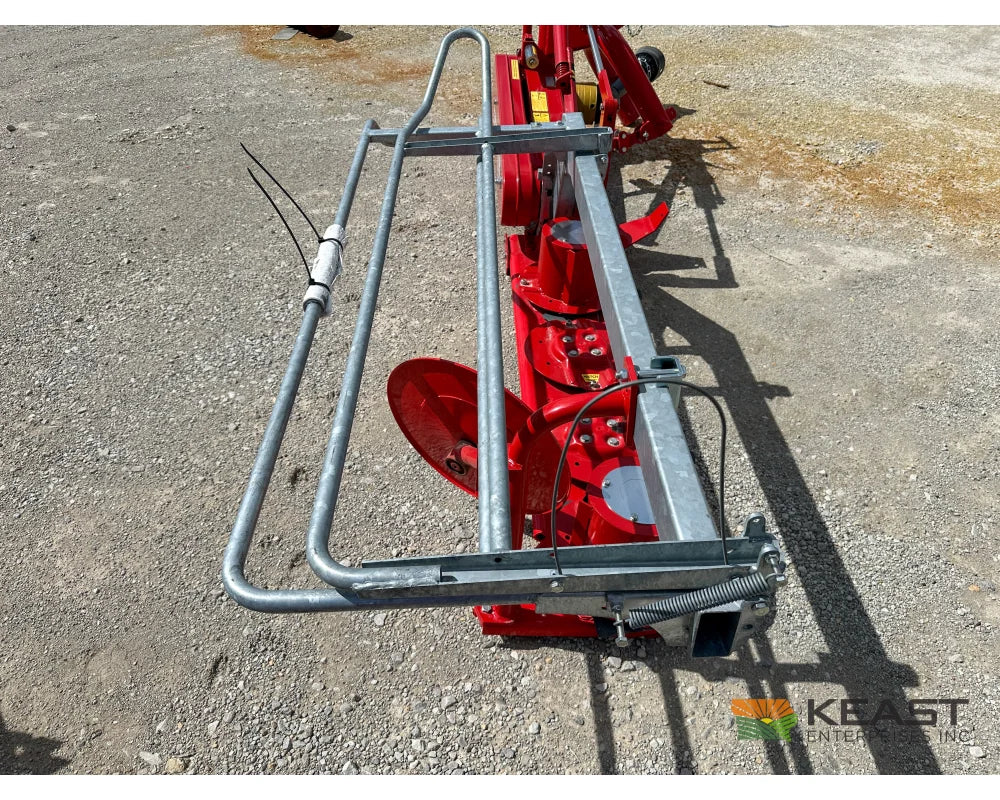 Farm King MDN4 Disc Mower 5’5’’ Working Width 540 PTO Cat. I/II 3-Point Disc Mowers